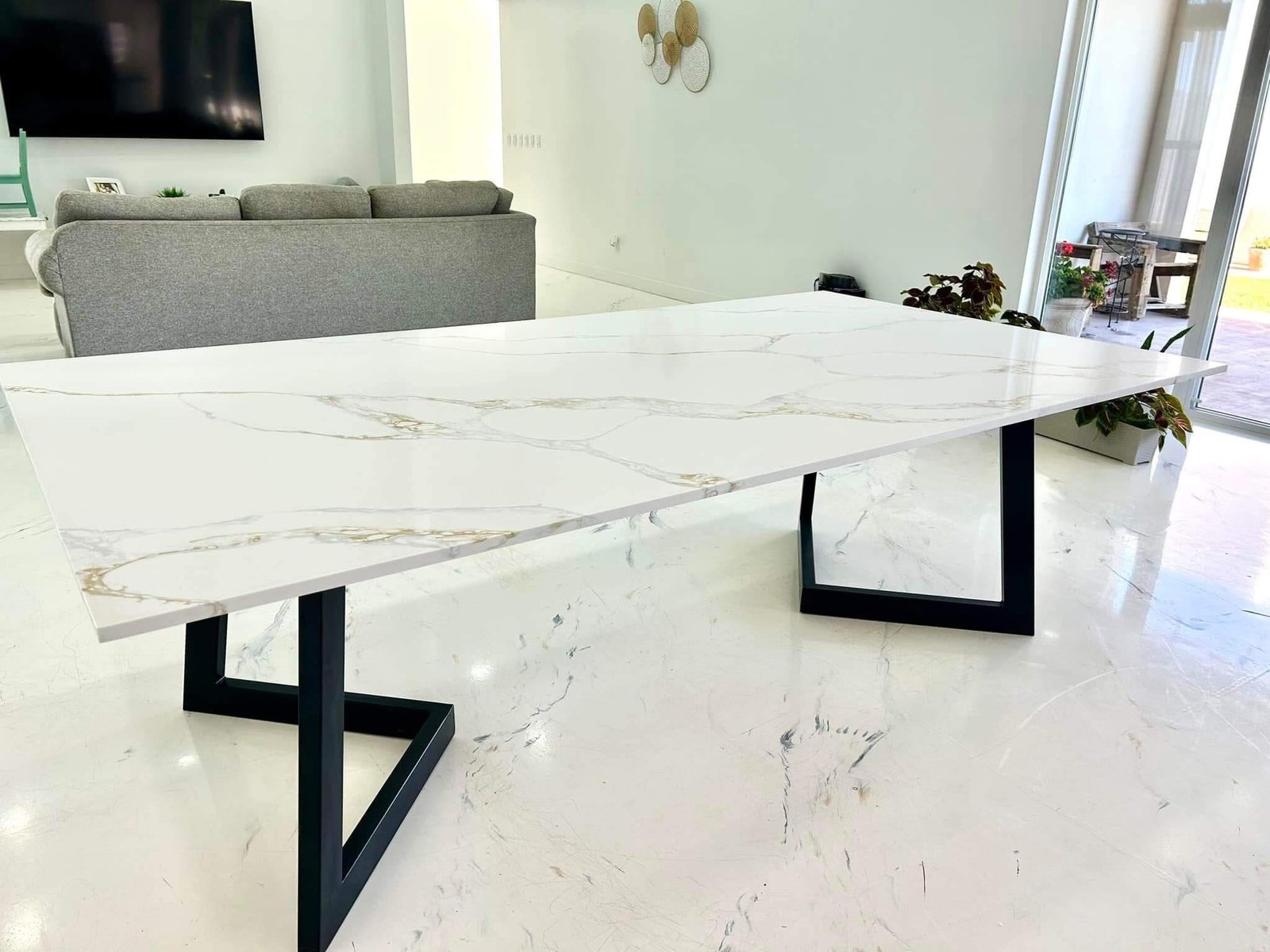 cuarzo-calacatta-gray-gold